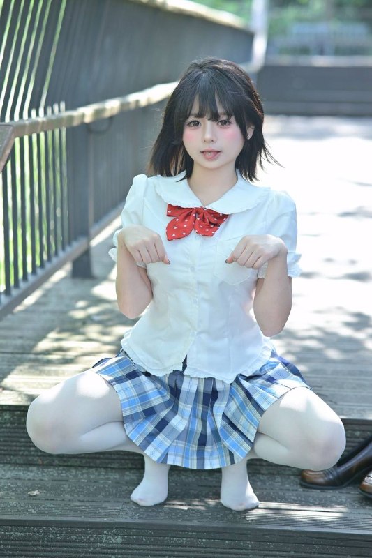 甄选￼￼ #白丝